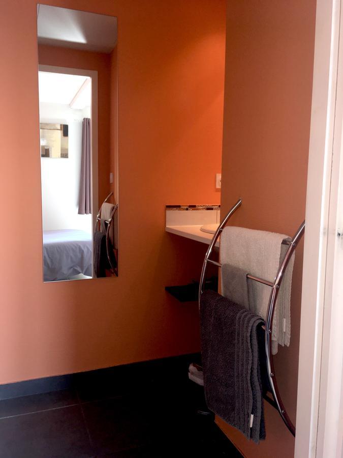 Domaine Du Coteau Des Lys Otel Fleurie Dış mekan fotoğraf